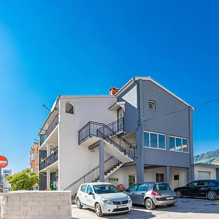 3 Bedroom Awesome In Kastel Gomilica * Kaštela